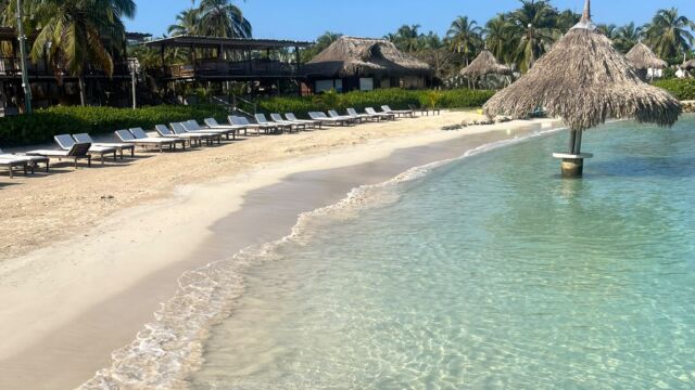 Isla Múcura beach